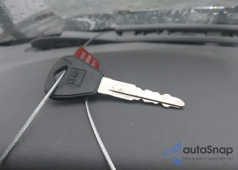 2002 Ford Escort Fleet из США, поврежденный, VIN 3FAFP13P82R140942